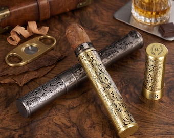 Gepersonaliseerde gegraveerde sigarenkoker, aangepast bruidsjonkerscadeau, getuige, bloemen metalen sigarenkoker voor mannen, gunsten bruiloft, vrijgezellenfeest