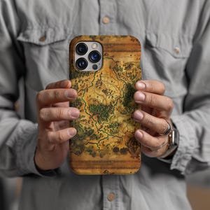 Middle Earth Map iPhone Case: LOTR Tolkien Fan Gift