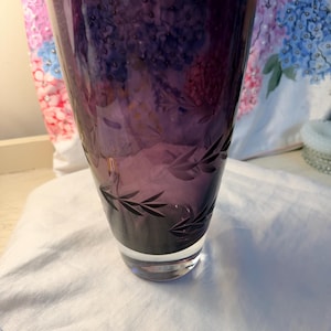 Vintage Krasno Hand blown Art Glass Amethyst Vase with intricate etching of leaves and a weighted bottom. 10” T x 5.2” W