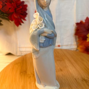 Lladro Girl With Calla Lilies - Etsy