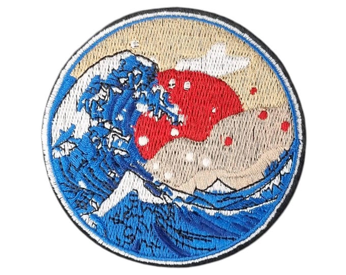 Kawagana Wave Patch – Japanese Inspired Round Embroidered Patch – Great Wave, Rising Sun & Mountain Design – Iron On l Sew On Patch