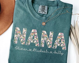 Comfort Colors® Weihnachten Nana Shirt, Nana Claus Shirts, Weihnachten Nana offenbaren Geschenk, Nana Grammy Shirt, Nana T-Shirt, Nana Ankündigung