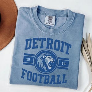 Detroit Football Comfort Colors Vintage Style T-Shirt, Detroit Football Tee, Detroit Football Shirt,Detroit Sweater,Sunday Football