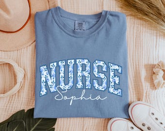 Camiseta de enfermera personalizada Comfort Colors®, camiseta de enfermera personalizada, camiseta de enfermera, camiseta de la escuela de enfermería, camiseta de enfermera, regalo para enfermera, camisetas de enfermera de urgencias