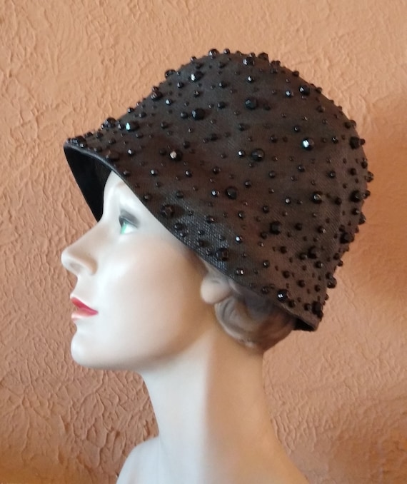 1960s does 1920s MR D  Straw & Studded cloche hat