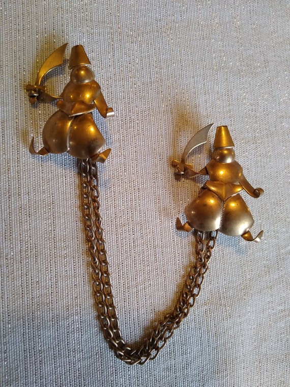 Vintage sweater pin guard Gem
