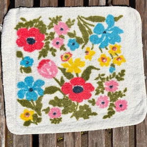 Flower Power 70s Washcloth