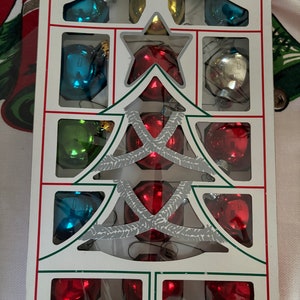 Beautiful Vintage Glass Ornaments (15-Piece Set)