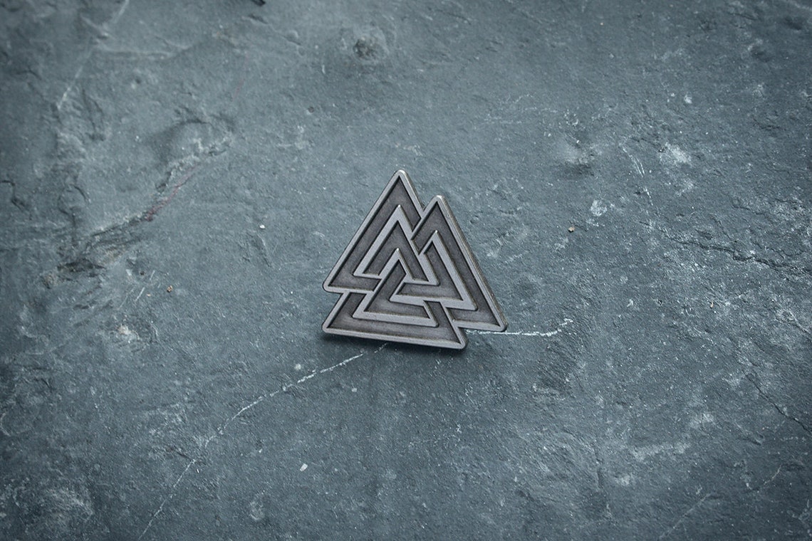 Valknut Thin Dark Triple Version PIN | Etsy