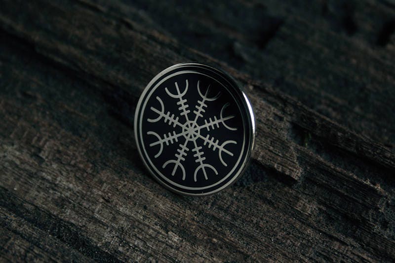Ægishjálmur, Helm of awe (Aegishjalmr/Aegishjalmur), hard enamel vers…