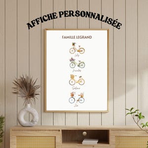 Poster personalizzato di una famiglia in bicicletta per l'interno, nomi dei bambini, biciclette