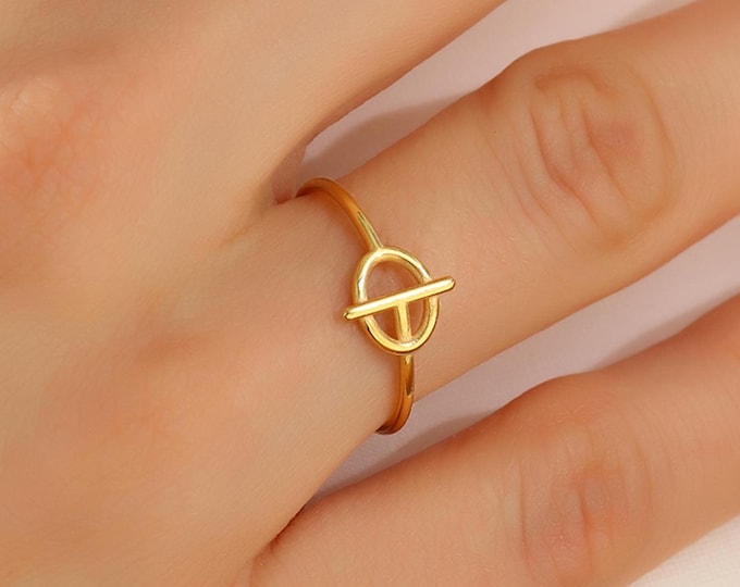 14K Gold T Bar Ring, Modern Toggle Lock Ring