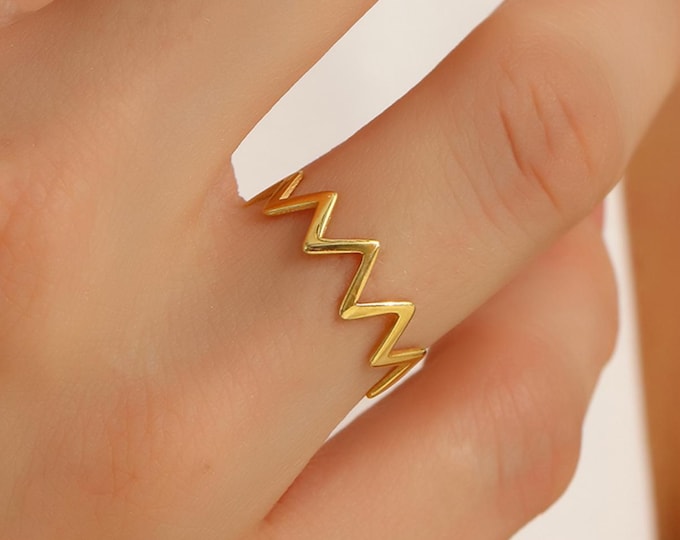10K Gold Zig Zag Ring, Knuckle Midi Ring