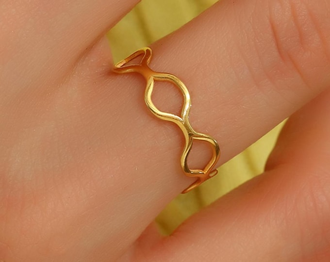 14K Gold Wave Ring, Minimalist Gold Band