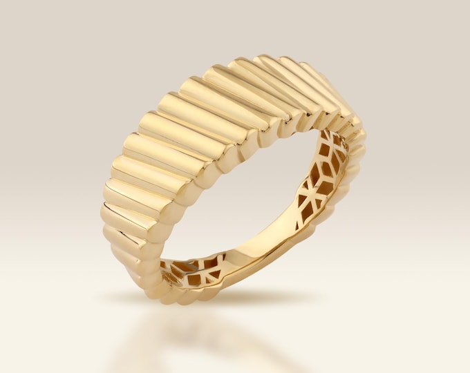 14K Gold Ribbed Dome Ring, Modern Stacking Ring