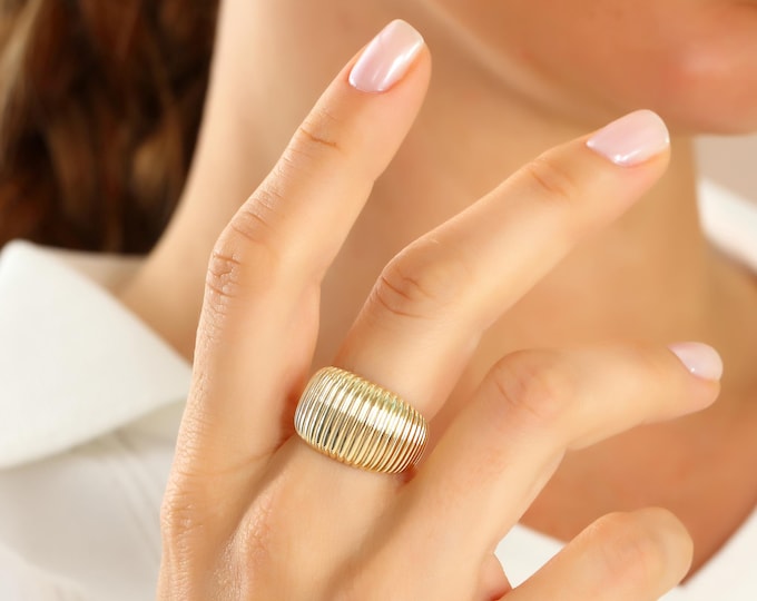 Dome Ring, Ridged Ring, Gold Ring, Chunky Ring, Statement Rings, Ribbed Ring, Solid Gold Ring, 10K Gold Ring, 14K Gold Ring, Bold Ring