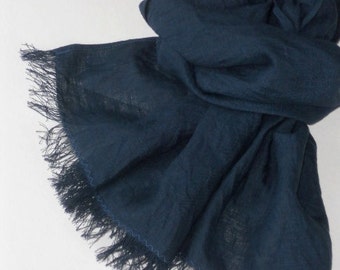 Midnight Blue Men's Linen Scarf: Frayed Unisex Shawl