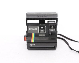 vintage 1970s RAINBOW Polaroid Camera 600 speed one step instant camera --Tested & works