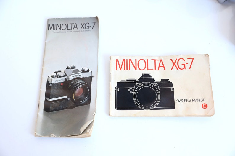 vintage SLR 1950s MINOLTA XG-7 Manual Single Lens Reflex camera w/ extra lens, strap, flash, and manual great condition image 10