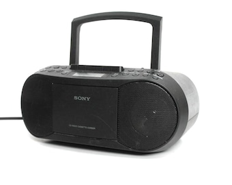 vintage 1980s 90s SONY tape cassette player + CD + Radio am/fm vintage BOOMBOX -- tested and working!