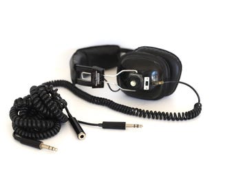 vintage 1970s 80s BLACK plug in headphones HEADSET for HOME stereo, recording and more -- with extension -- great condition!
