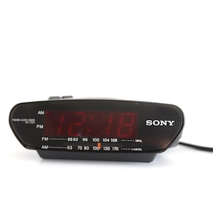 vintage 1980s COLOR BLOCK alarm clock SONY &quot;dream machine&quot; bedside small alarm clock am/fm radio -- tested and working -- Free Shipping