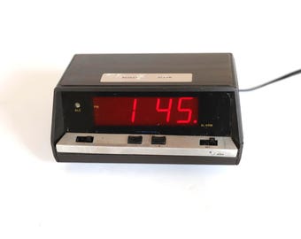 vintage 90s y2k Sony style vintage ALARM clock vintage bedside clock  -- tested and working!