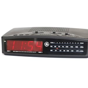 vintage 1990s AM/FM radio G.E. brand Sony style Dream Machine vintage ALARM clock vintage bedside clock  -- tested and working!