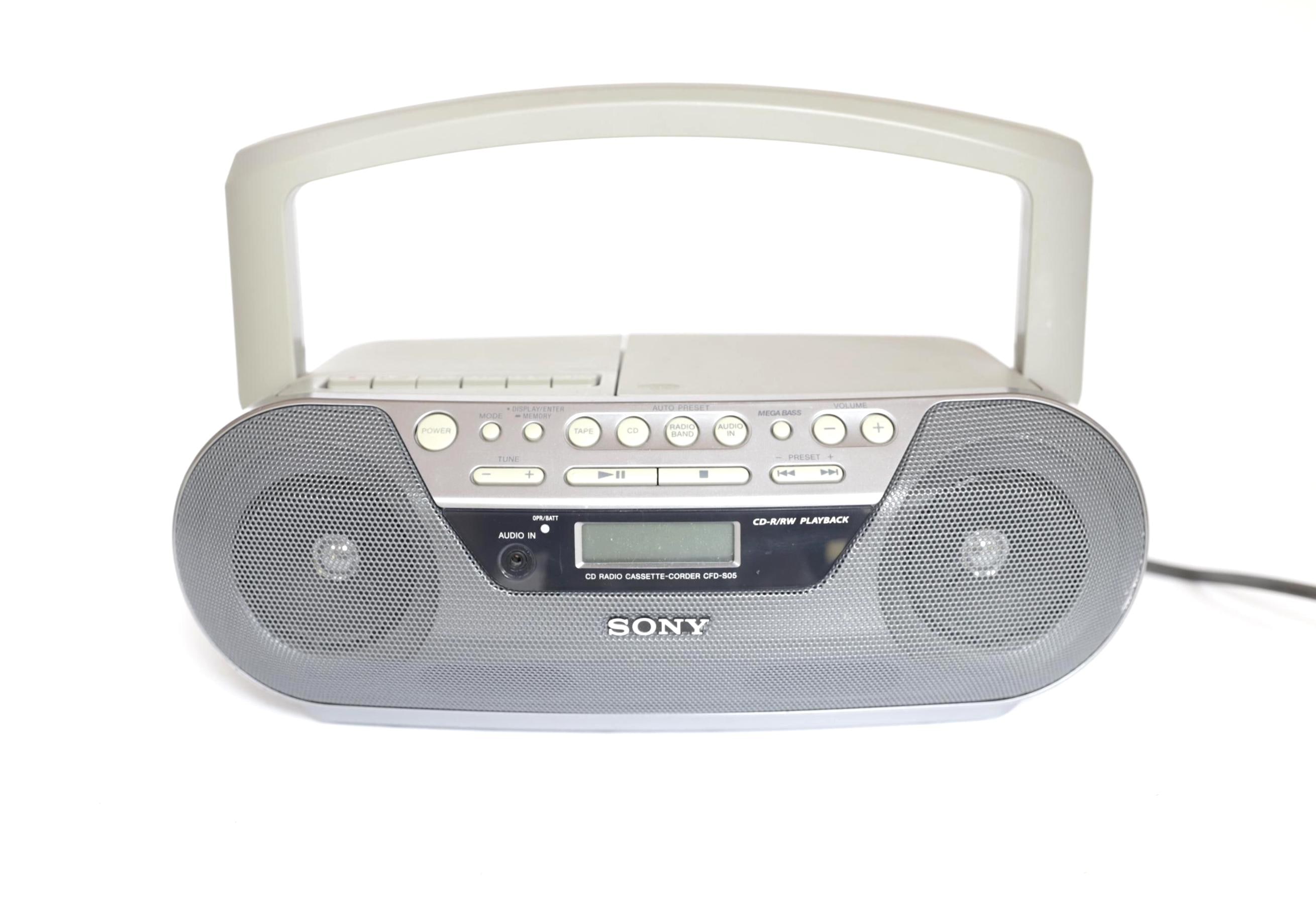 vintage 1990s SONY boombox CASSETTE tape am/fm radio CD compact disc player - tested &working - free ship in the U. S.A!