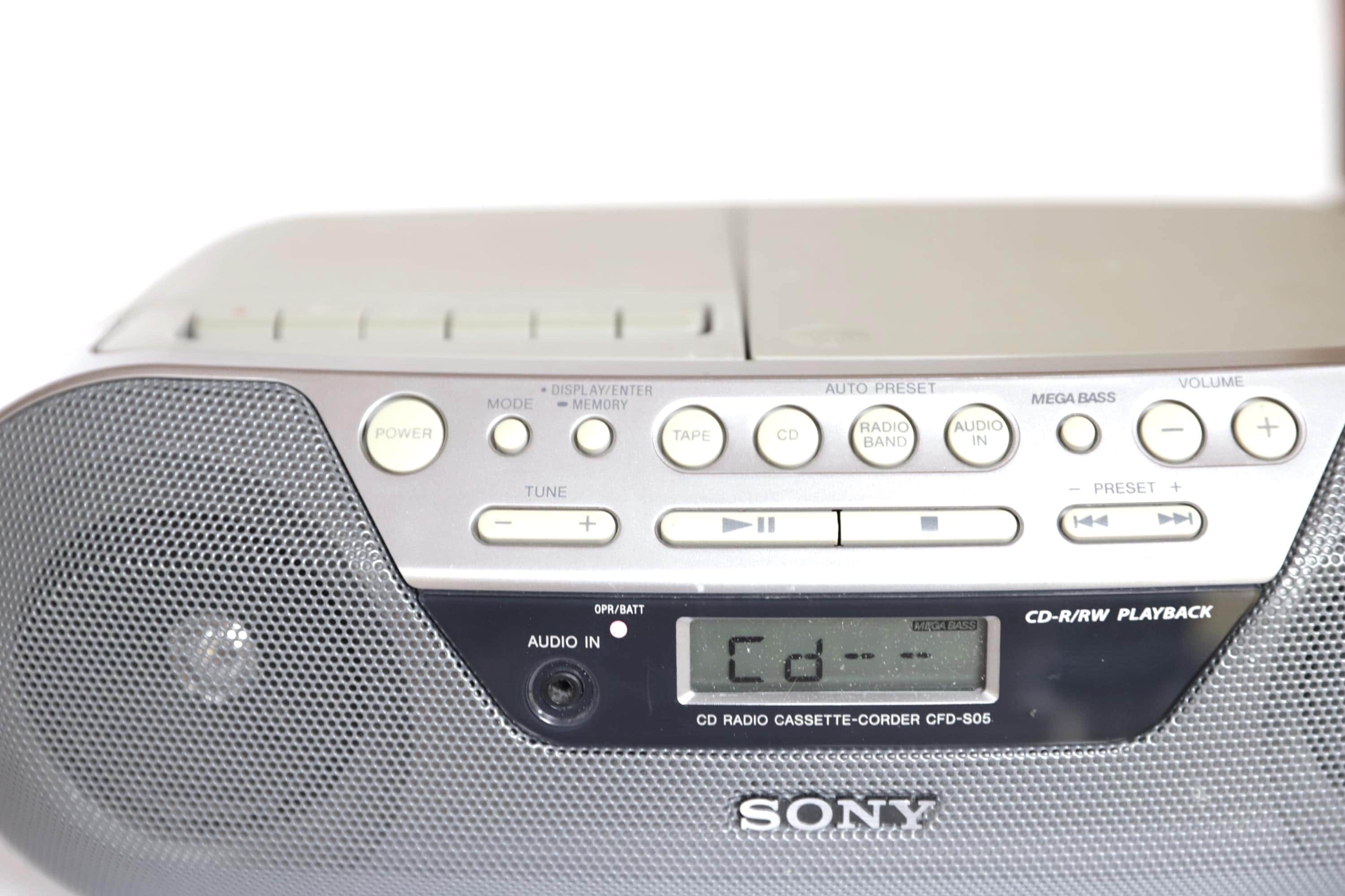 Vintage 1990s SONY Boombox CASSETTE Tape Am/fm Radio CD Compact