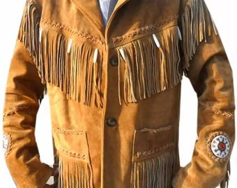 Chaqueta de hombre estilo western de ante con flecos y detalles de abalorios.