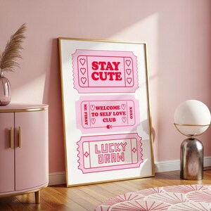 Druckbare Retro Selbstliebe Wandkunst, süßes pinkes Ticket digitales Poster, Funky Motivationszitat Druck, Retro Dopamin-Dekor-Download