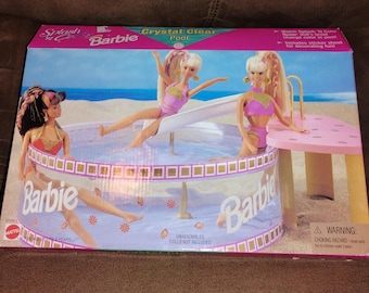 1996 Mattel Toys Splash N Color Beach Barbie Crystal Clear Pool Playset New -Y