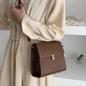 Petit sac à main en cuir pour femme, Sac bandoulière en cuir, Sac bandoulière, Sacs à main en cuir faits main, Joli sac à bandoulière, Cadeaux personnalisés pour elle