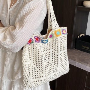 Oma Platz Tasche, Häkeln Henkel Tasche, Große Crossbody Tasche, Häkeln Tasche, Boho Tasche, Schultertasche, Oma Quadrat Weiße Tasche, Geburtstagsgeschenk