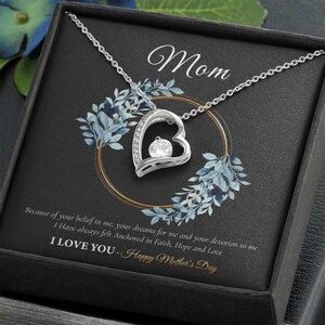 Forever Love Halskette Geschenk für Mama - Muttertagsschmuck Von Tochter oder Sohn - Sinnvolles Geschenk mit Nachrichtenkarte - Schneller Versand aus den USA