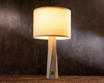 Beton zylindrische Tischlampe HEXA mit Schalter | Minimalistische moderne industrielle Tischbeleuchtung für stilvolles Zuhause, Büro und Nachttisch