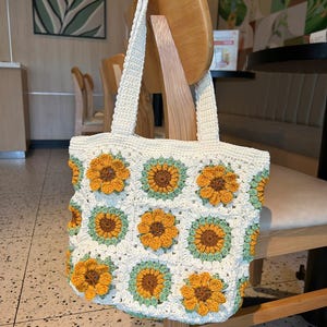 Sunflower Crochet Tote Bag, handmade granny square bag, crochet tote bag, Gift for Her, Bag For Women, mother day gift
