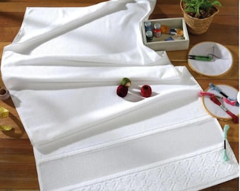 Toallas de punto de cruz suaves Bella Dohler - Listas para bordar - Sin patrón incluido - aprox. 12 x 18 - Solo blancas por ahora