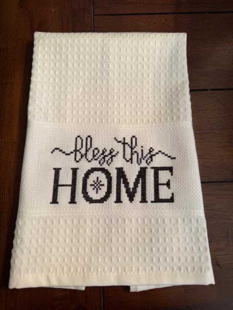 Toalla de punto de cruz BLANCA de algodón turco 16 x 23 - 14 puntos por pulgada - El precio es por UNA - No incluye patrón, hilo ni otros artículos que aparecen en la foto. imagen 6