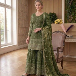 green dress for mehndi function for bride Embroidered Mehndi Dress in Dark Green Lehenga Choli Style LARGE