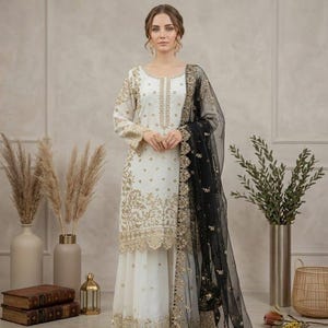 Nouvelle marque de soie douce blanche brodée avec séquence de travail Salwar kameez avec Dupatta, mariage Sharara, robe de soirée, costume ethnique femme
