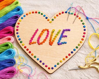 Bordado de corazón de San Valentín SVG / Patrón de tablero de puntada cortado a láser / Corazón de madera para bordar DIY / Descarga digital