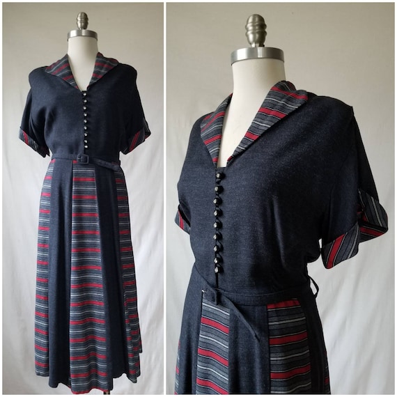 1950s Day Dress / Vintage Volup Dress / Grey + Red