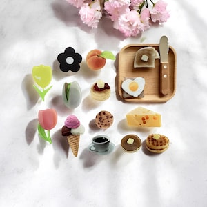 Realistic Breakfast Food Phone Grip: Fun Foodie Accessory
