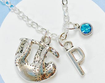 Collar de perezoso personalizado con inicial y piedra de nacimiento, joya para amantes de los animales, regalo personalizado para ella, collar de perezoso único - J-AG006-8