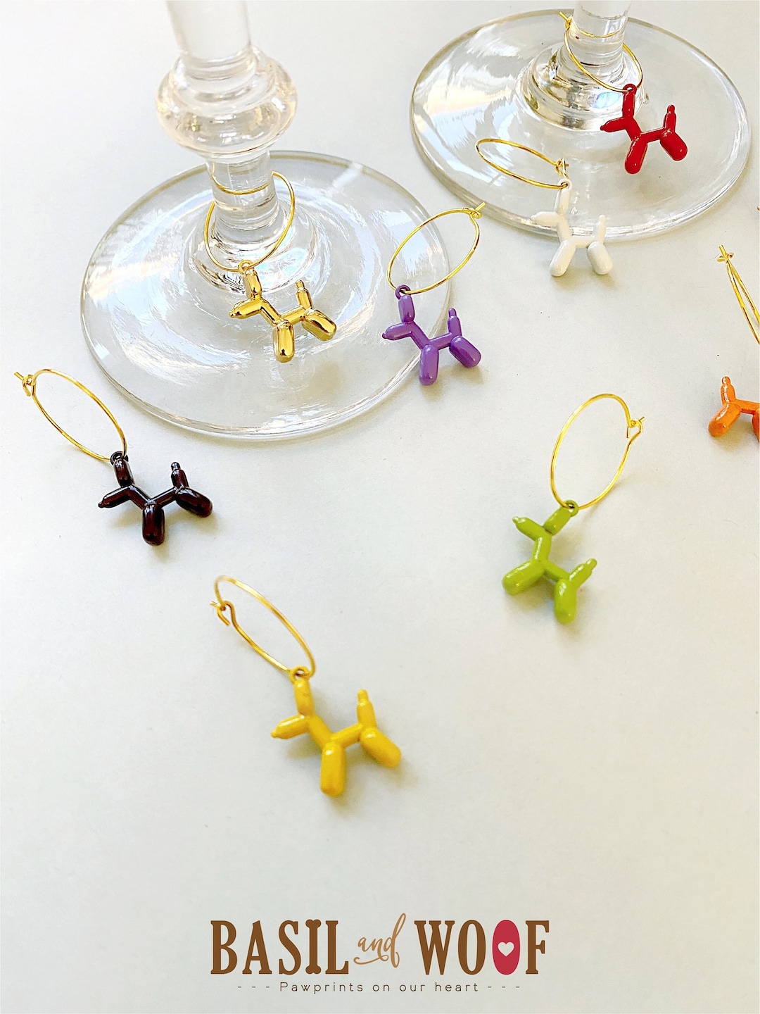 Pop art balloon dog wine glass charm set