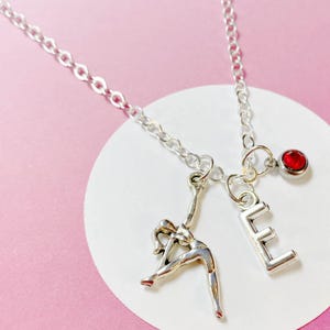 Personalisierte Tanzkette mit Anfangsbuchstaben und Geburtsstein, Moderner Tänzer Anhänger, Geschenk für Tanzliebhaber, K-Pop Tanzschmuck-J-AG009-14