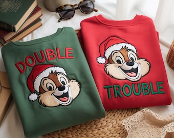 Sudadera navideña bordada de Chip y Dale "Double Trouble" de Disney, camiseta navideña de vacaciones familiares de Disney, camisetas navideñas de parejas de Disney