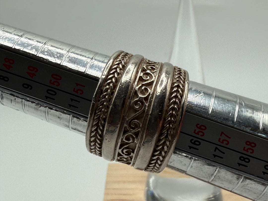 Silver Ring Patterned Vintage Patterned Sterling Silver Ring, Size 6.75 - Etsy